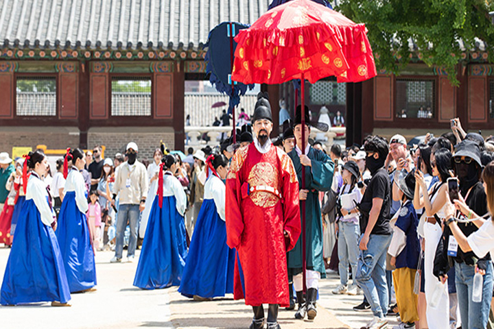 왕이 될 상인가?! 경복궁에서 세종대왕 빙의! 궁중문화축전 핵잼 보장